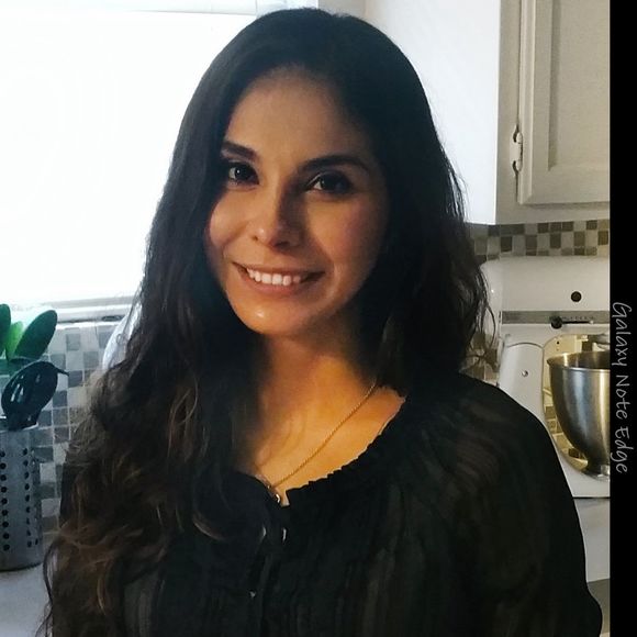 Meet your Posher, Mel - Picture 1 of 1